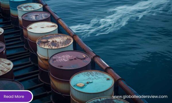 "Trump's New Ukraine Peace Plan Causes Drop in Oil Prices."